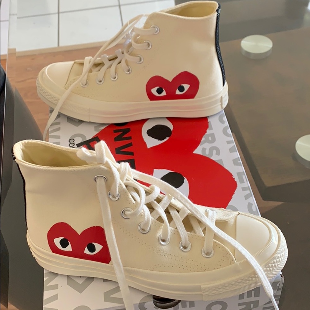 🔴Sold🔴Women’s Comme des garçons converse